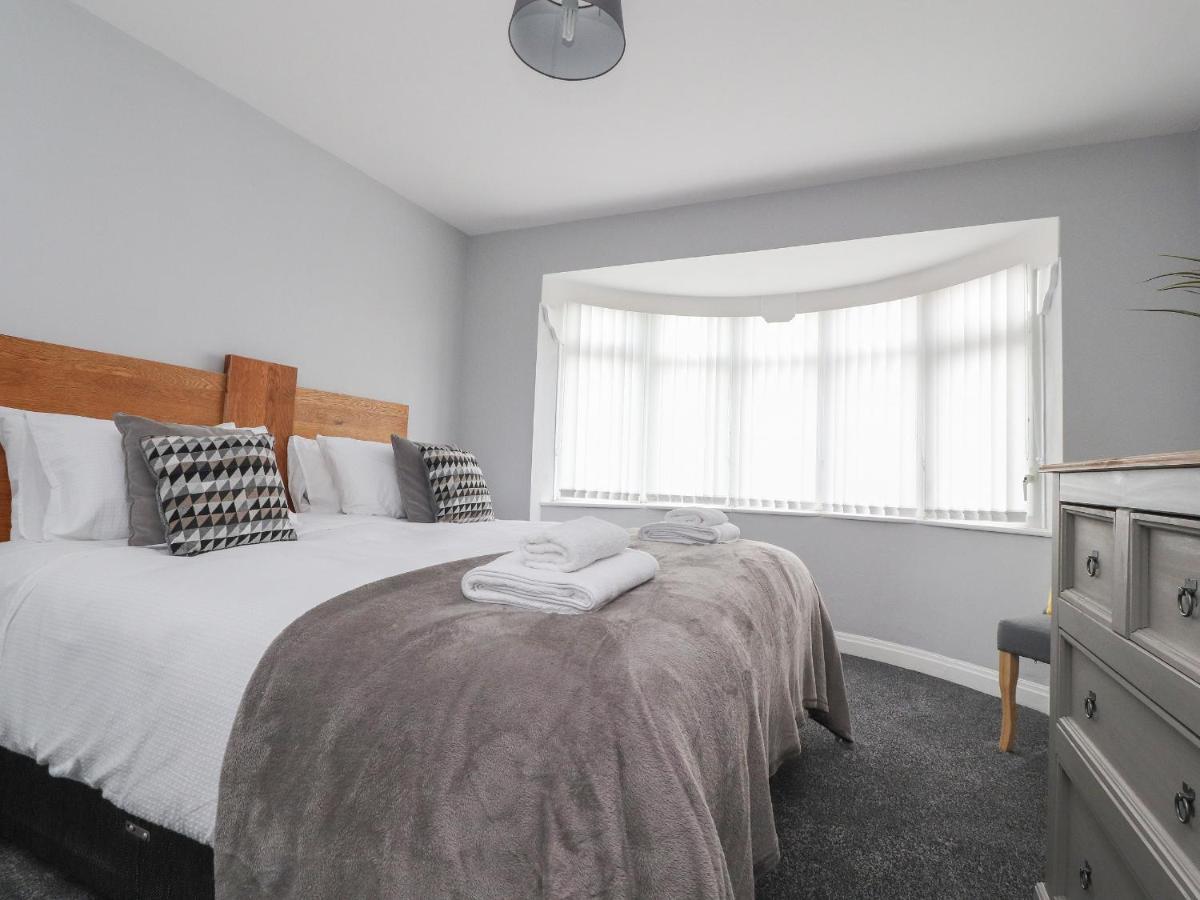 Villa 23 Ryden Avenue Cleveleys Exterior foto