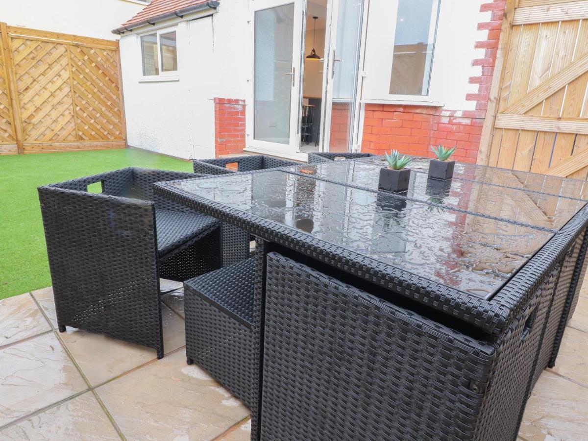 Villa 23 Ryden Avenue Cleveleys Exterior foto